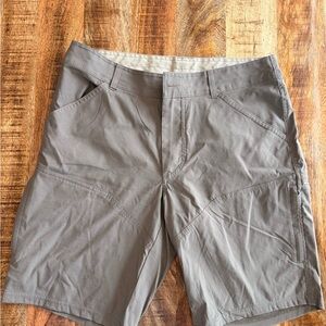 Men's Kuhl Athletic Taupe Stretch Utility Shorts - Lightweight Performance
